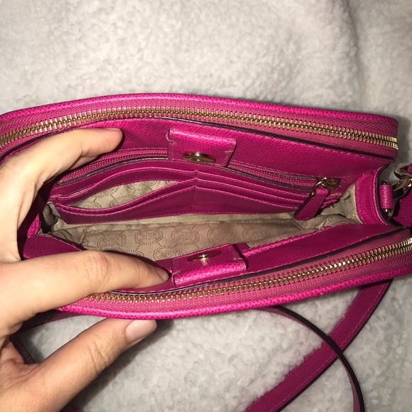 Hot Pink Michael Kors - Picture 3 of 8